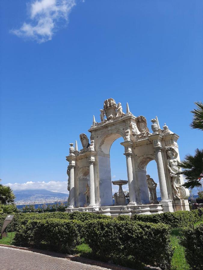 Fafgrandsuitenapoli Exterior photo